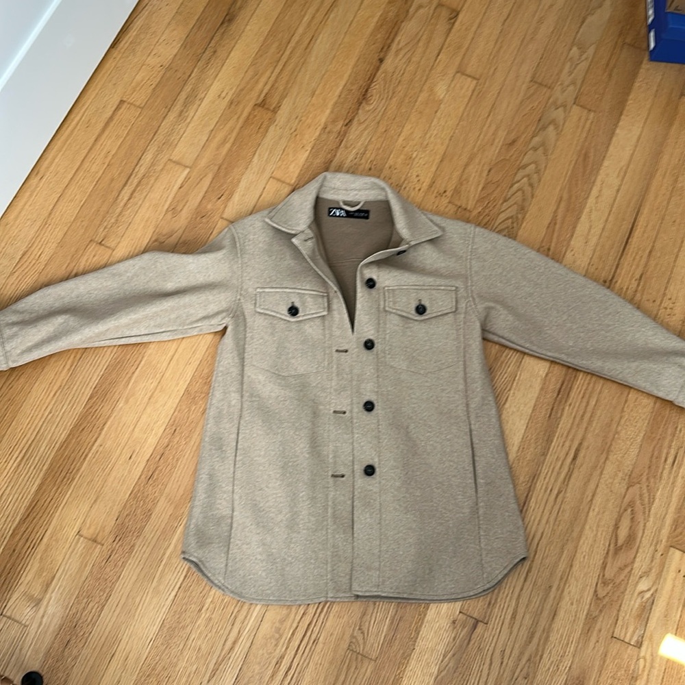Brand New Zara Shacket / Thin Coat